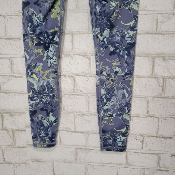 Fabletics printed leggings - Picture 9 of 12